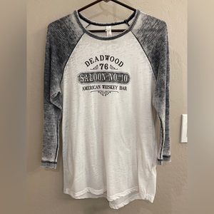 Saloon No 10 3/4 sleeve tee